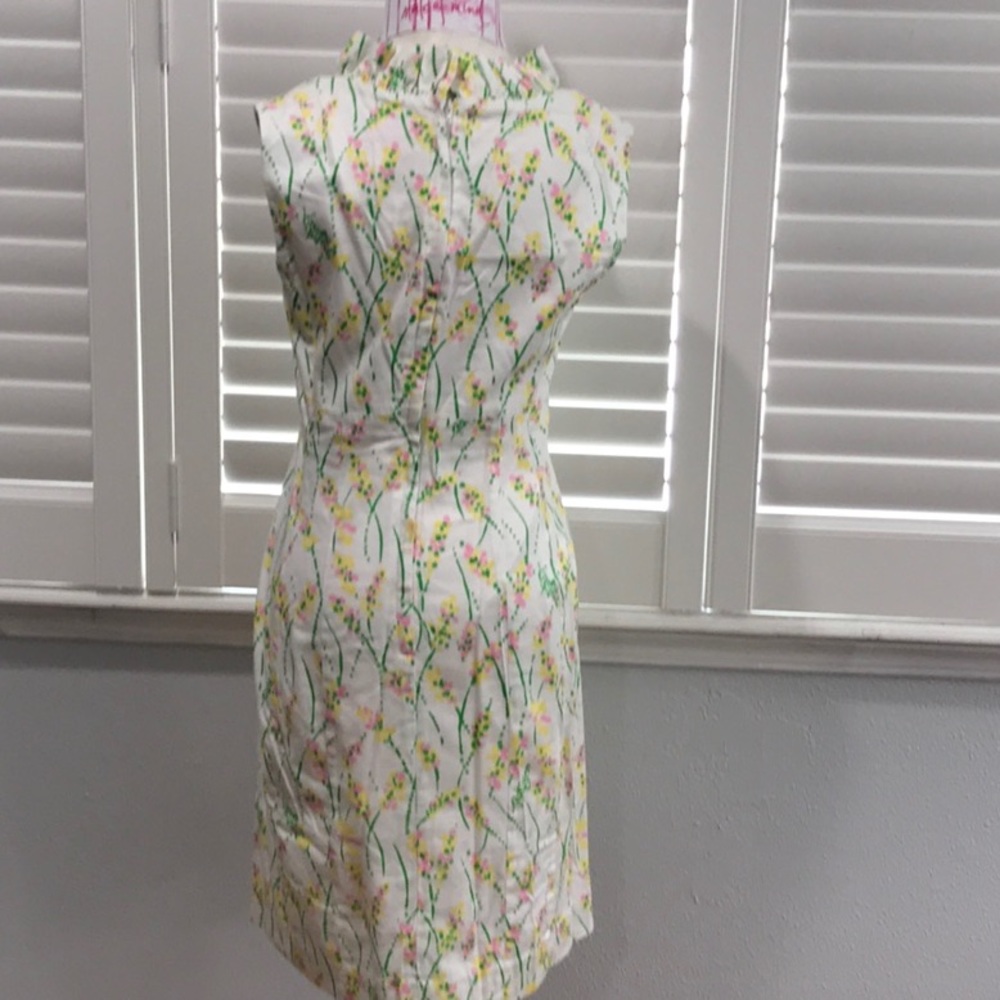 LILLY PULITZER VINTAGE GRASSHOPPERS AND HOLLYHOCKS - Picture 4 of 8
